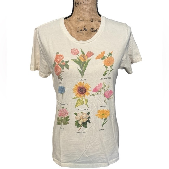 Fifth Sun Tops - Fifth Sun Women’s Tee. Size Large. Super soft.